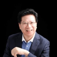 专访重庆第一代股民校长：敬畏市场才能活下来