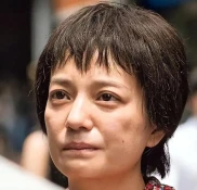 赵薇名下公司股权被冻结，曾炒股致股民损失数十亿