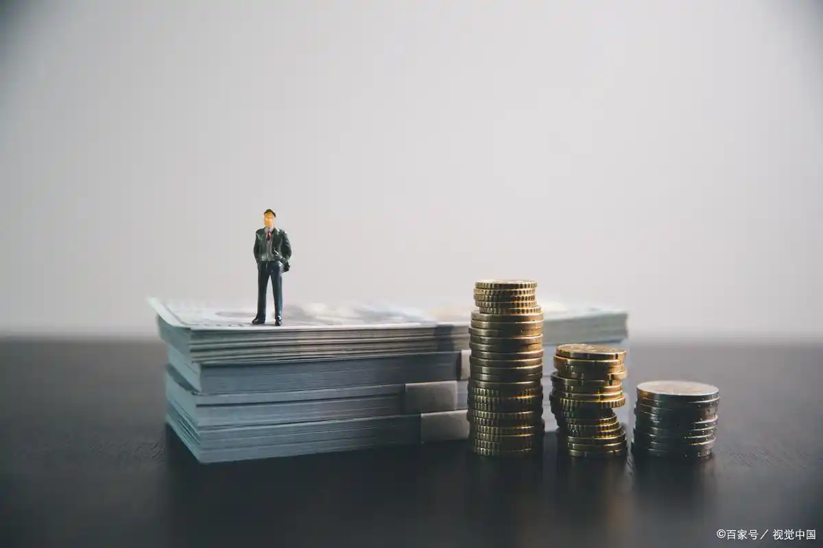 炒股犀利哥_铁头哥投资策略争议_炒股11年赚6000多万