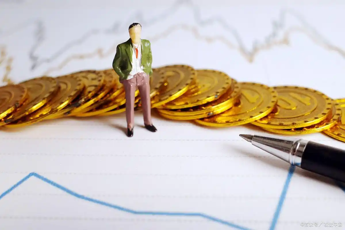 炒股犀利哥_炒股11年赚6000多万_铁头哥投资策略争议