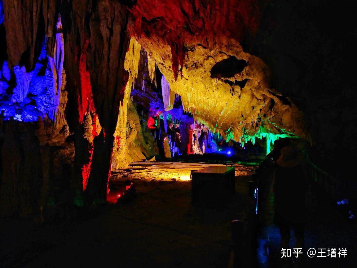 凤凰古城景点介绍_凤凰古城旅游攻略_凤凰金融平台