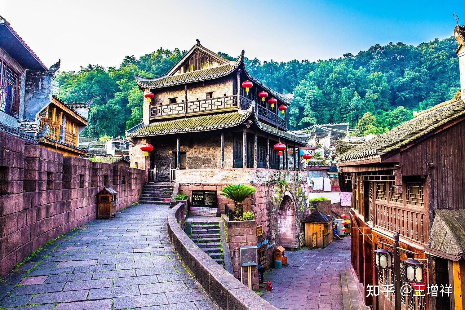 凤凰古城旅游攻略_凤凰金融平台_凤凰古城景点介绍