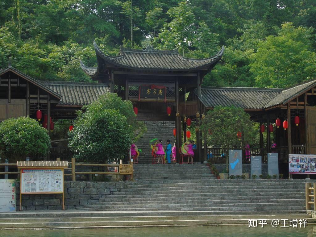 凤凰古城旅游攻略_凤凰金融平台_凤凰古城景点介绍