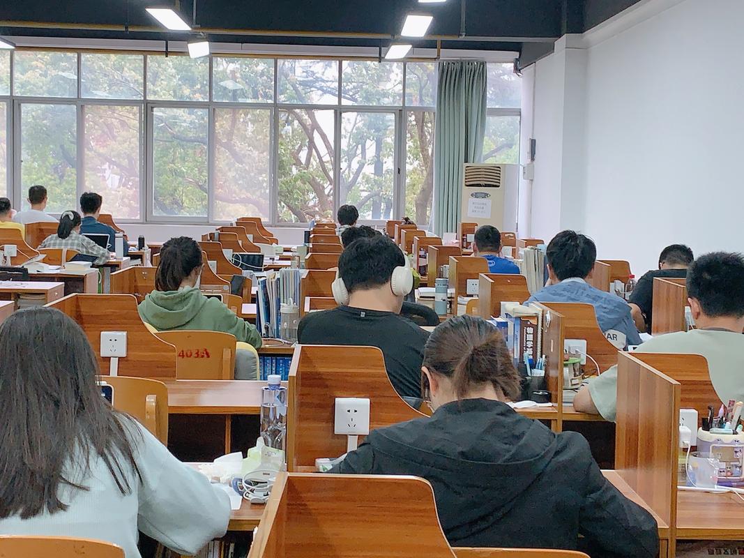 武汉金融是南大核心吗_南开大学金融学在职研究生_同等学力申硕金融学